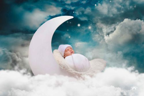 New born baby photoshoot in neutral tones – Impresio Studio