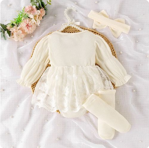 Elegant children’s dress for themed photoshoot – Impresio Studio