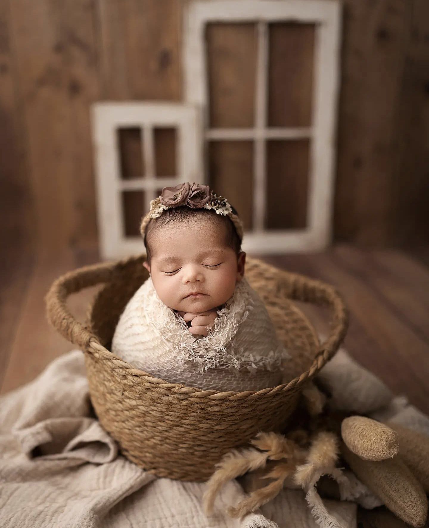 Minimal newborn baby photoshoot with pure white backdrop – Impresio Studio