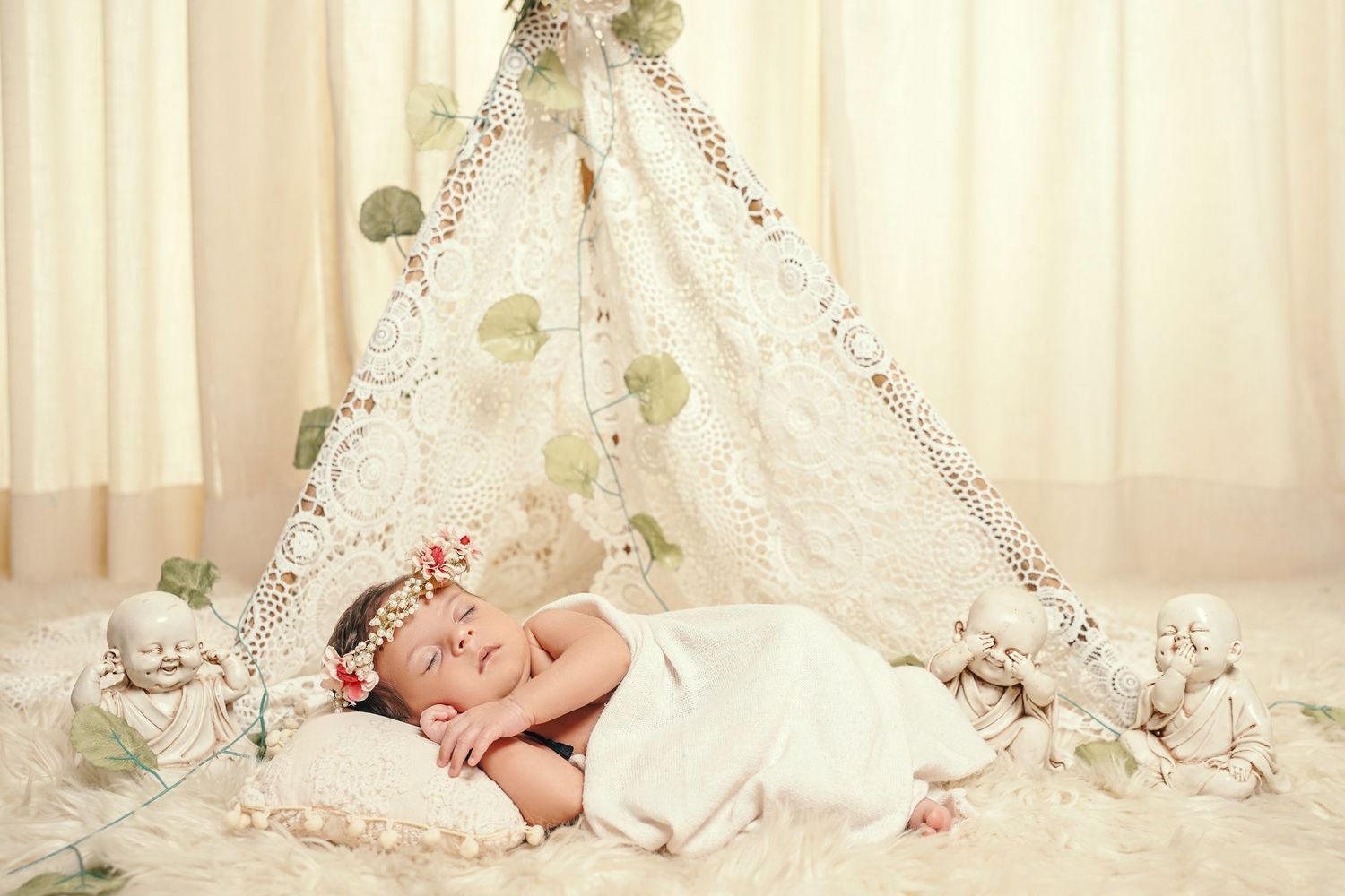 Cozy newborn baby shoot setup – Impresio Studio creativity