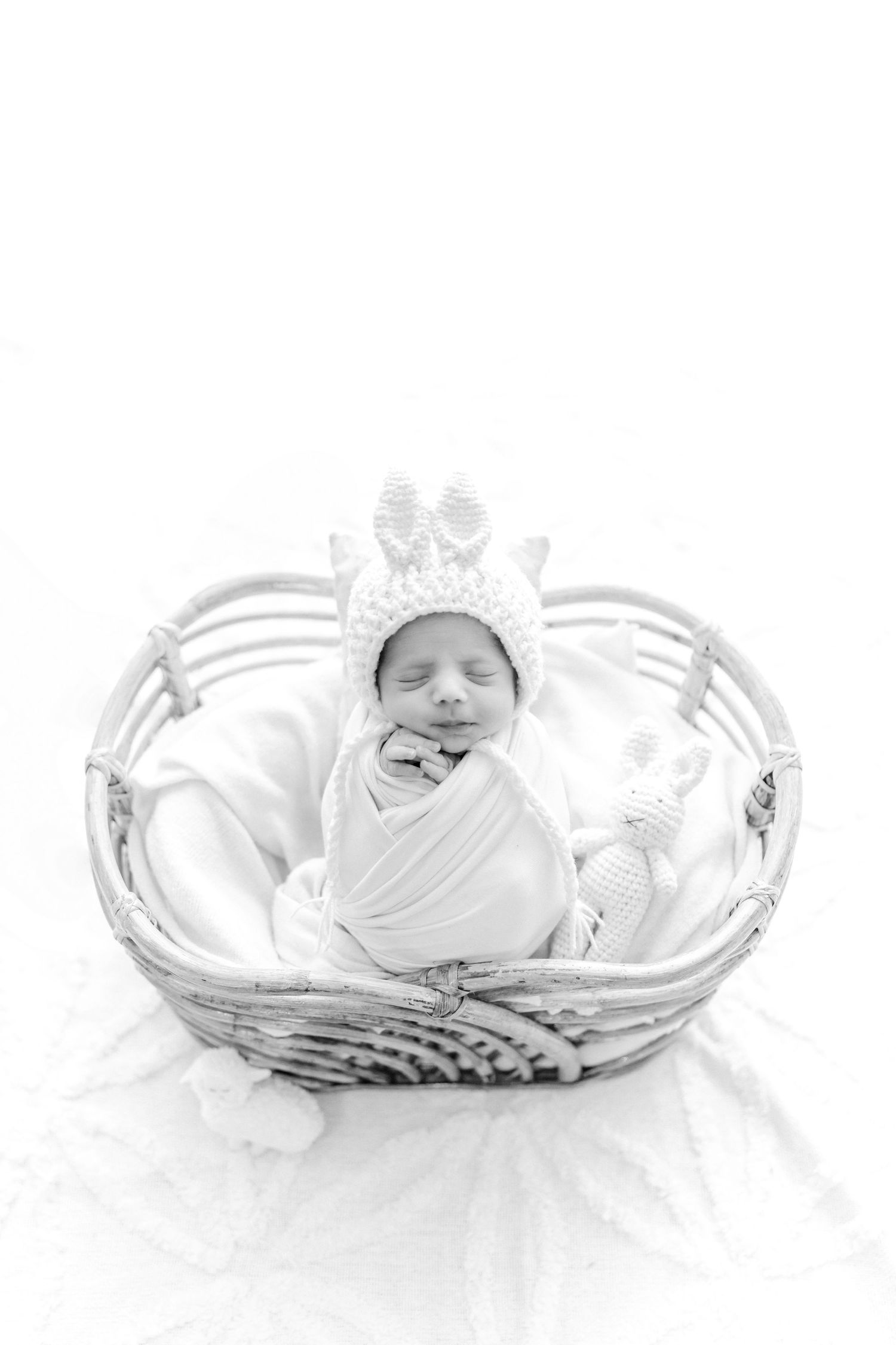 Wrapped newborn baby shoot with handmade accessories – Impresio Studio