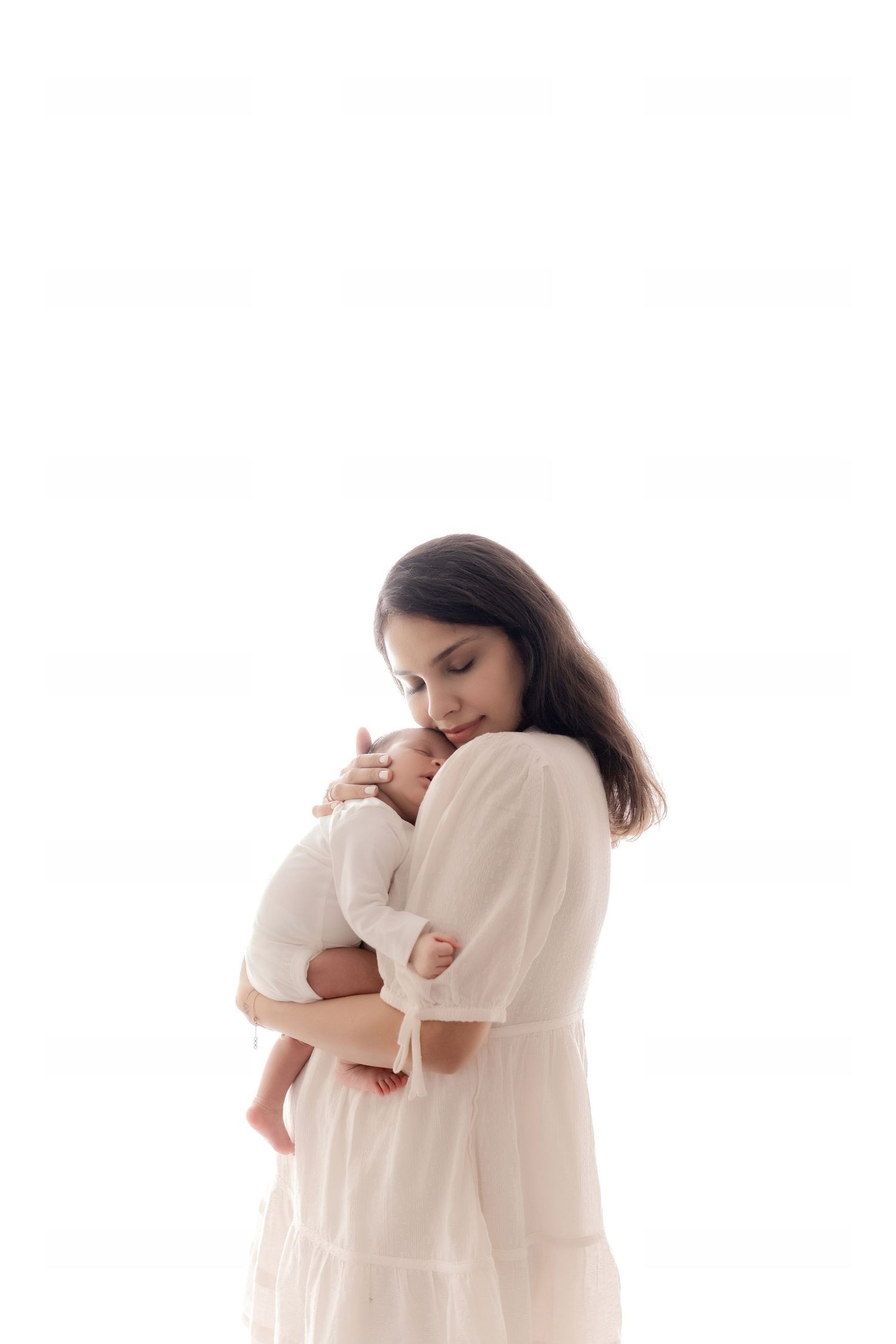 New born baby photoshoot by Impresio Studio – soft pastel setup