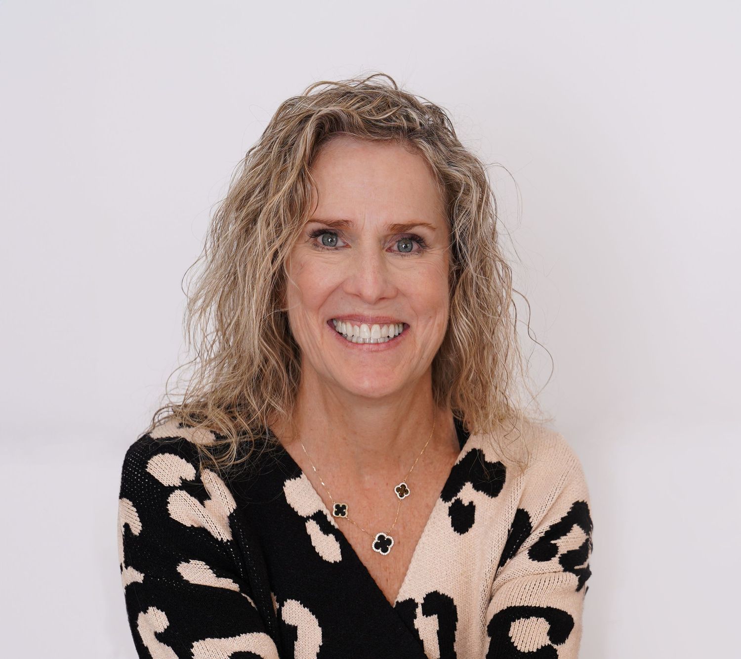 Realtor headshots, North Canton headshot photographer, branding session photographer for entrepreneurs | Scalera Design Studio