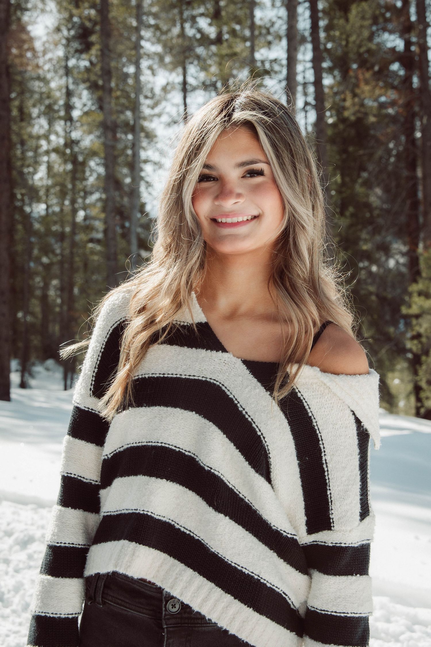 Senior photo in Crested Butte, Colorado winter snowy