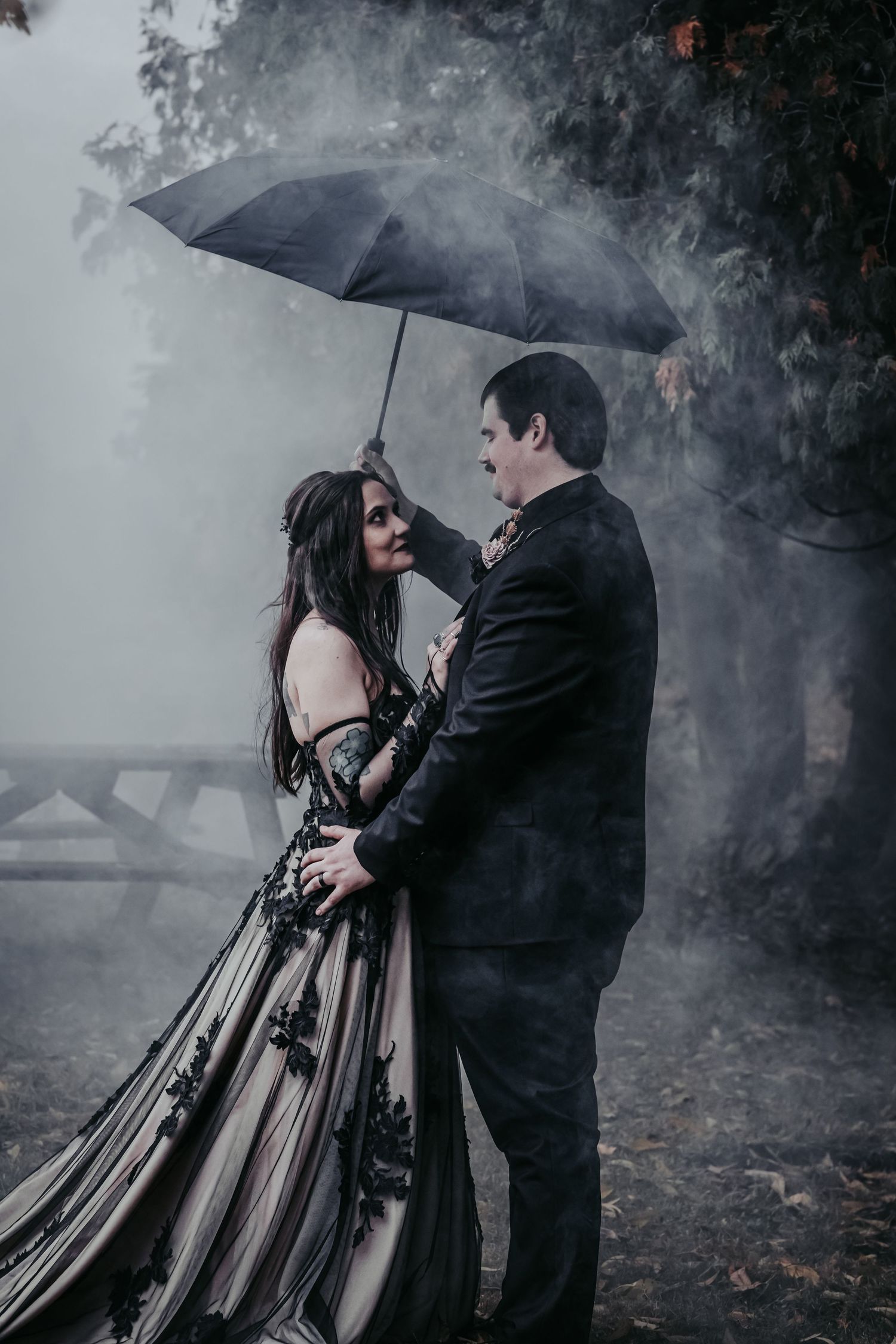 wedding, gothic, goth, couple, smoke, fog, dark, moody, spooky