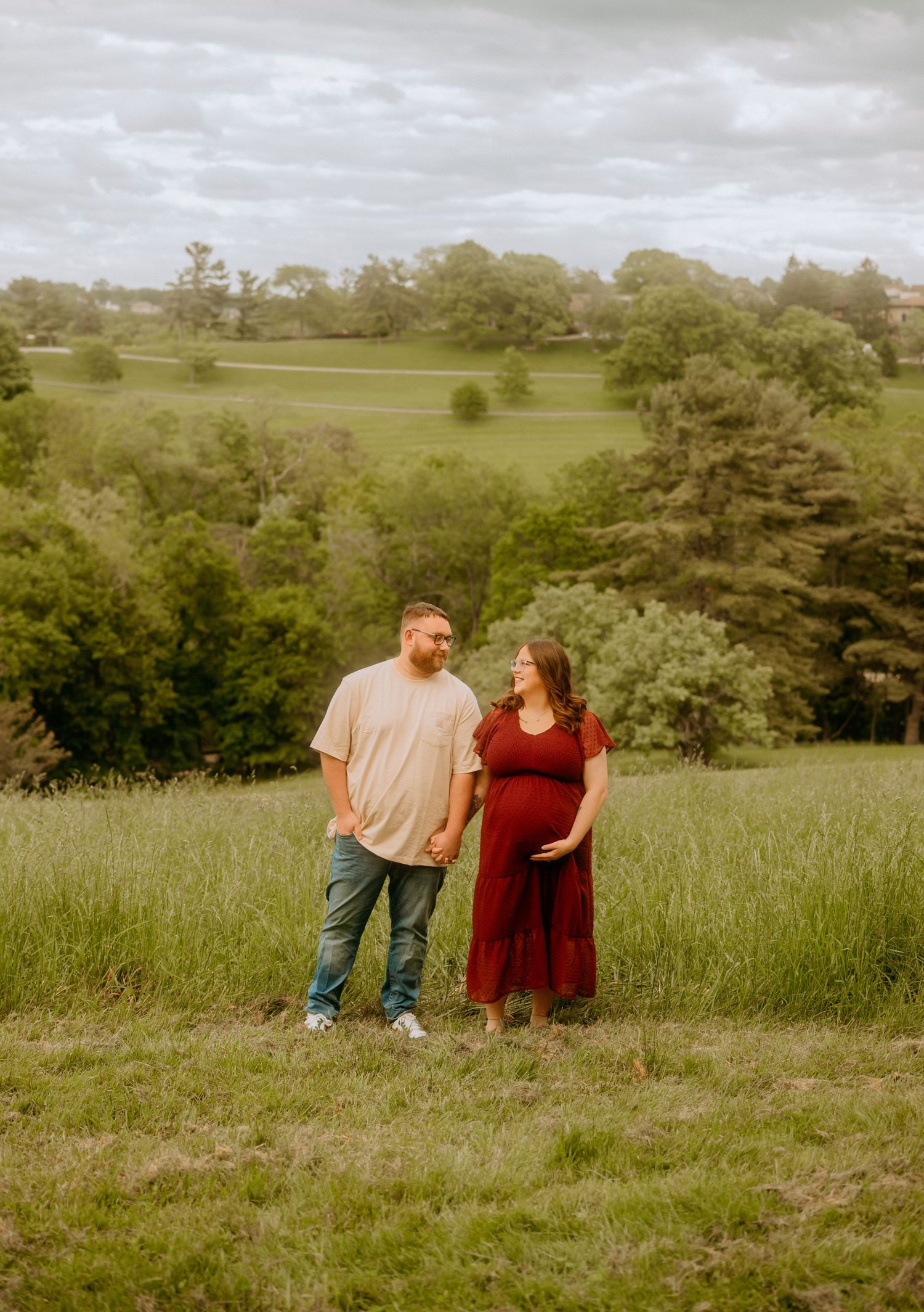 Wheeling West Virginia pregnancy photos by Miranda Nicole Photo + Video, capturing glowing moments and genuine emotion with elegance.
