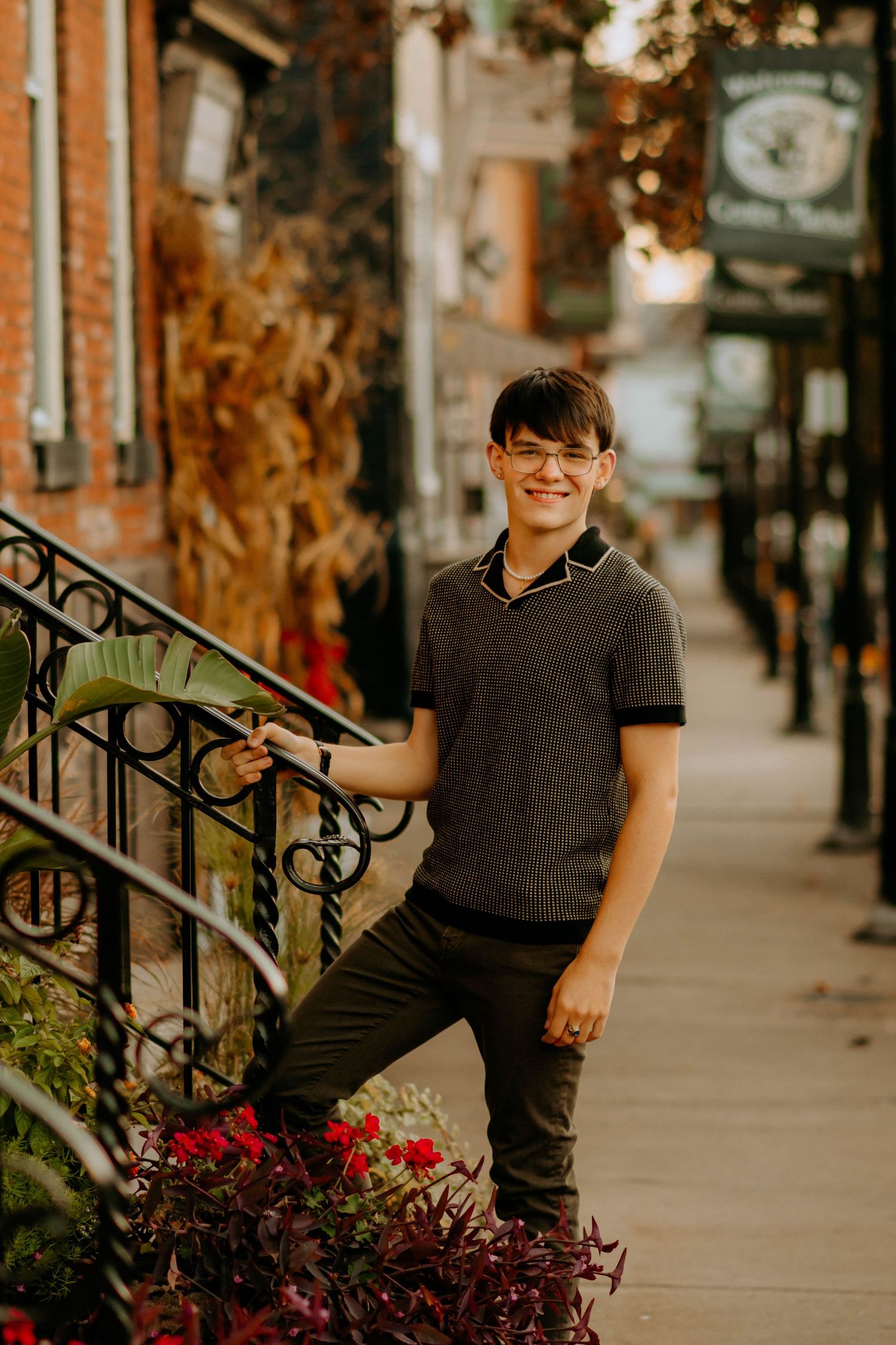 High school senior portraits in the Ohio Valley by Miranda Nicole Photo + Video, showcasing personality, style, and confidence.