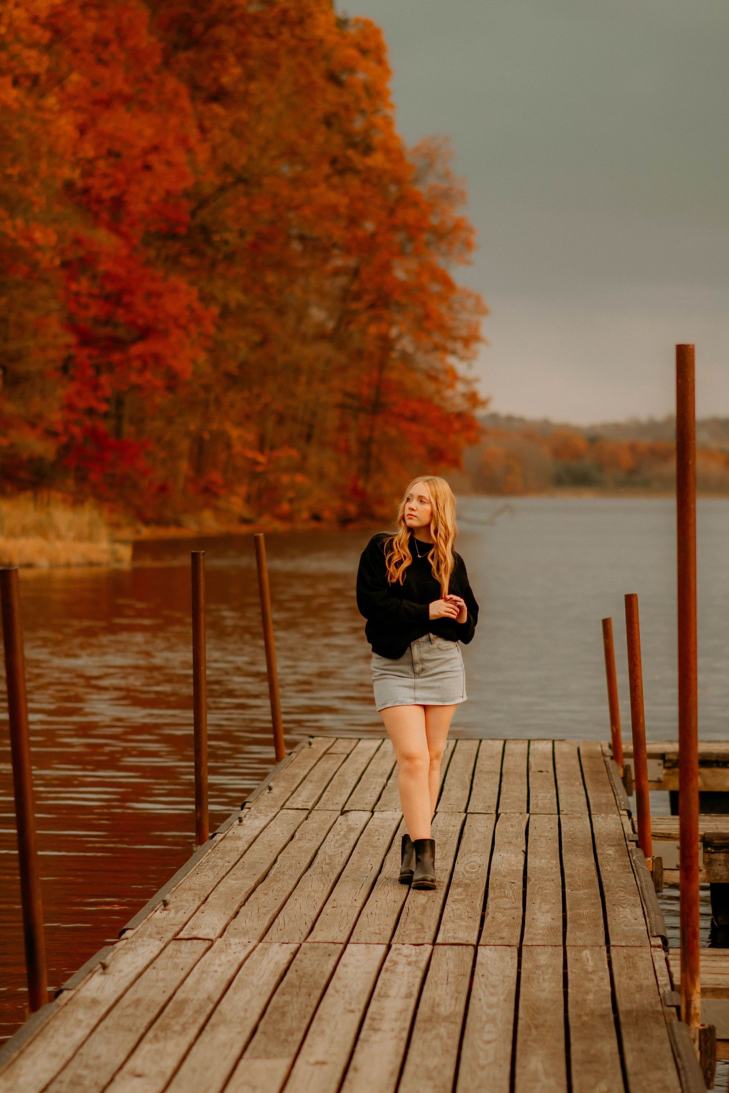 Senior portrait experience in Pittsburgh PA by Miranda Nicole Photo + Video, capturing confidence and style in natural outdoor settings.