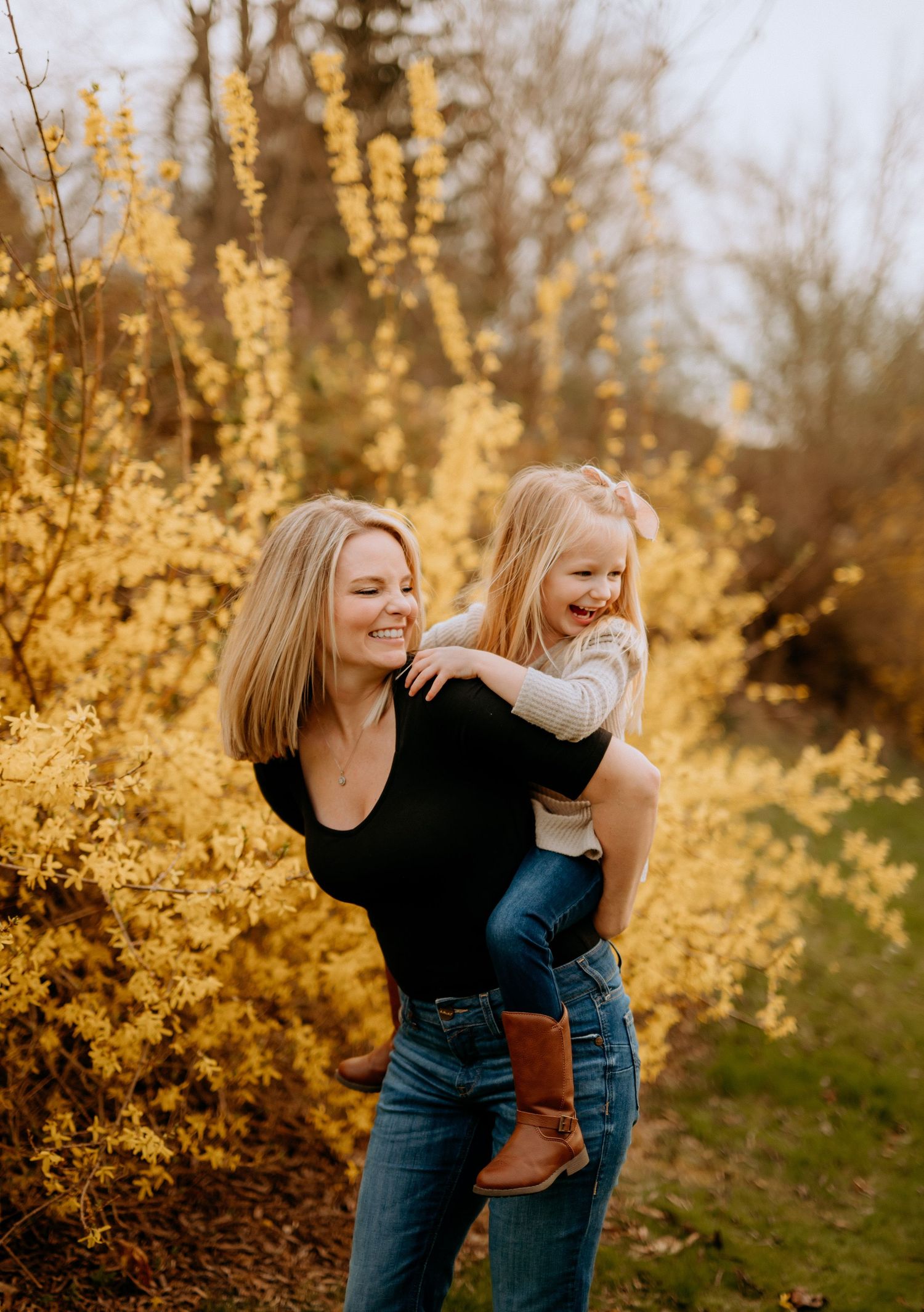 Family photography in Wheeling WV by Miranda Nicole Photo + Video, capturing genuine connection and heartfelt moments with natural light.