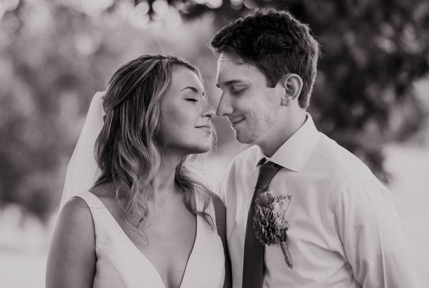 Affordable wedding photography in the Ohio Valley by Miranda Nicole Photo + Video, capturing timeless moments with care and creativity.