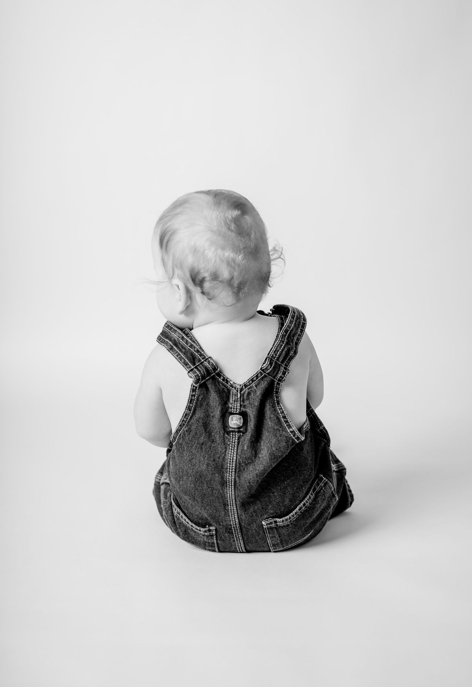 Pittsburgh PA children’s lifestyle session by Miranda Nicole Photo + Video, capturing real moments and joyful personality in every shot.