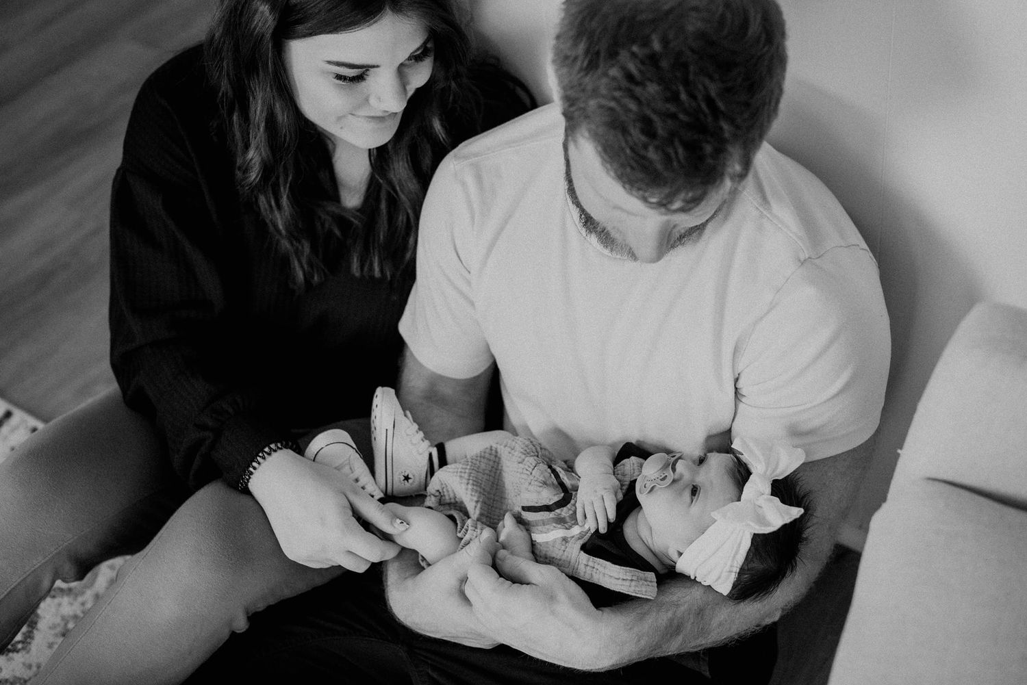 In-home newborn session in the Ohio Valley by Miranda Nicole Photo + Video, capturing sweet, quiet moments in a relaxed, natural setting.