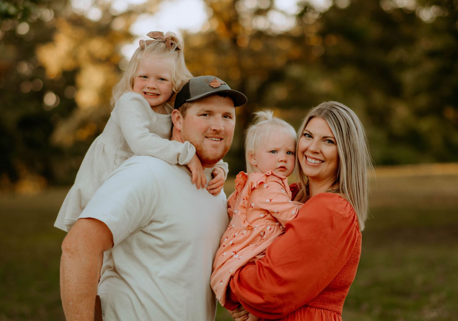 Top family photographer in Wheeling WV – Miranda Nicole Photo + Video creates timeless, candid portraits full of love and connection.
