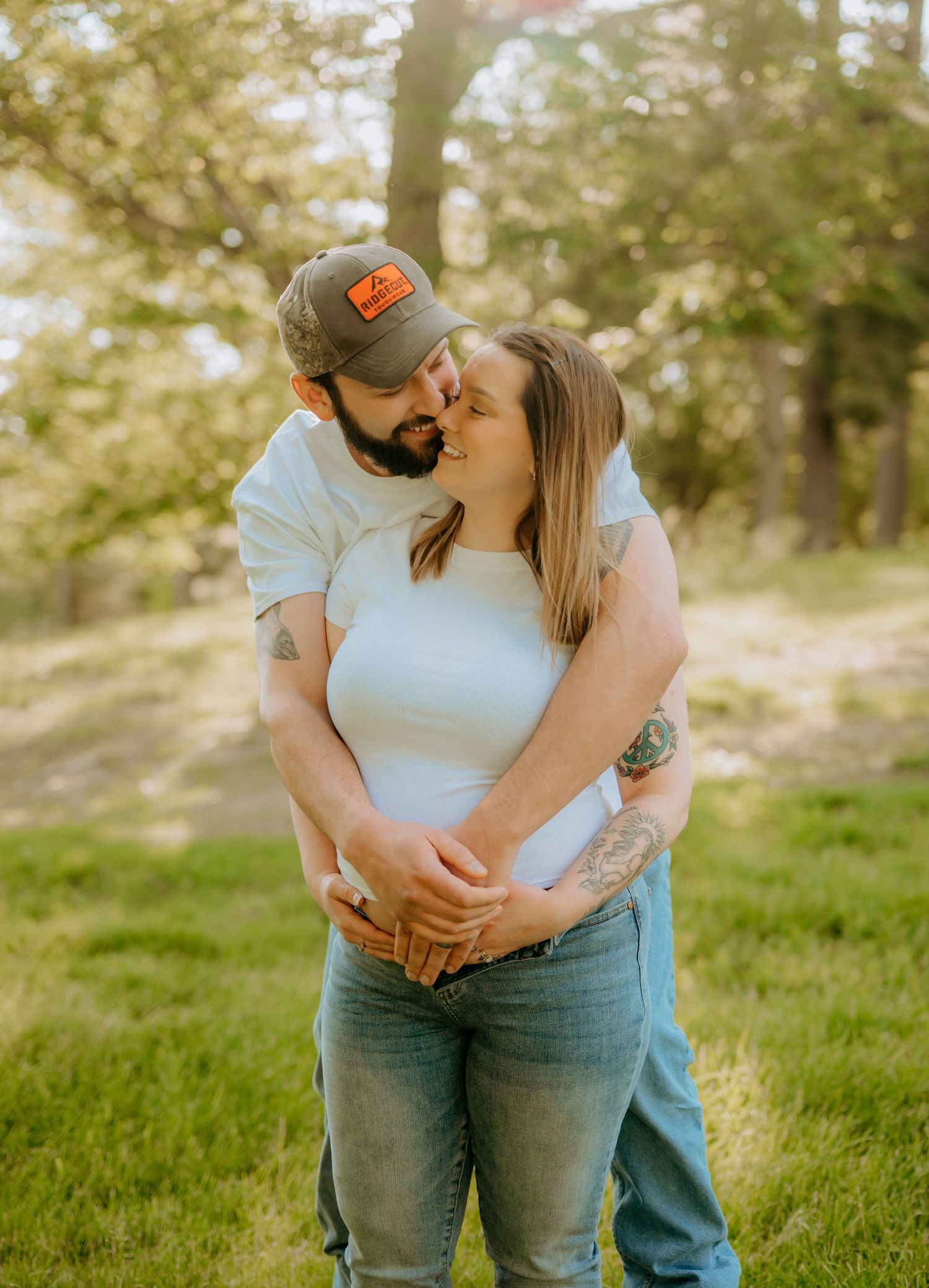 Maternity photographer in Wheeling WV – Miranda Nicole Photo + Video captures radiant, heartfelt moments with timeless, natural style.