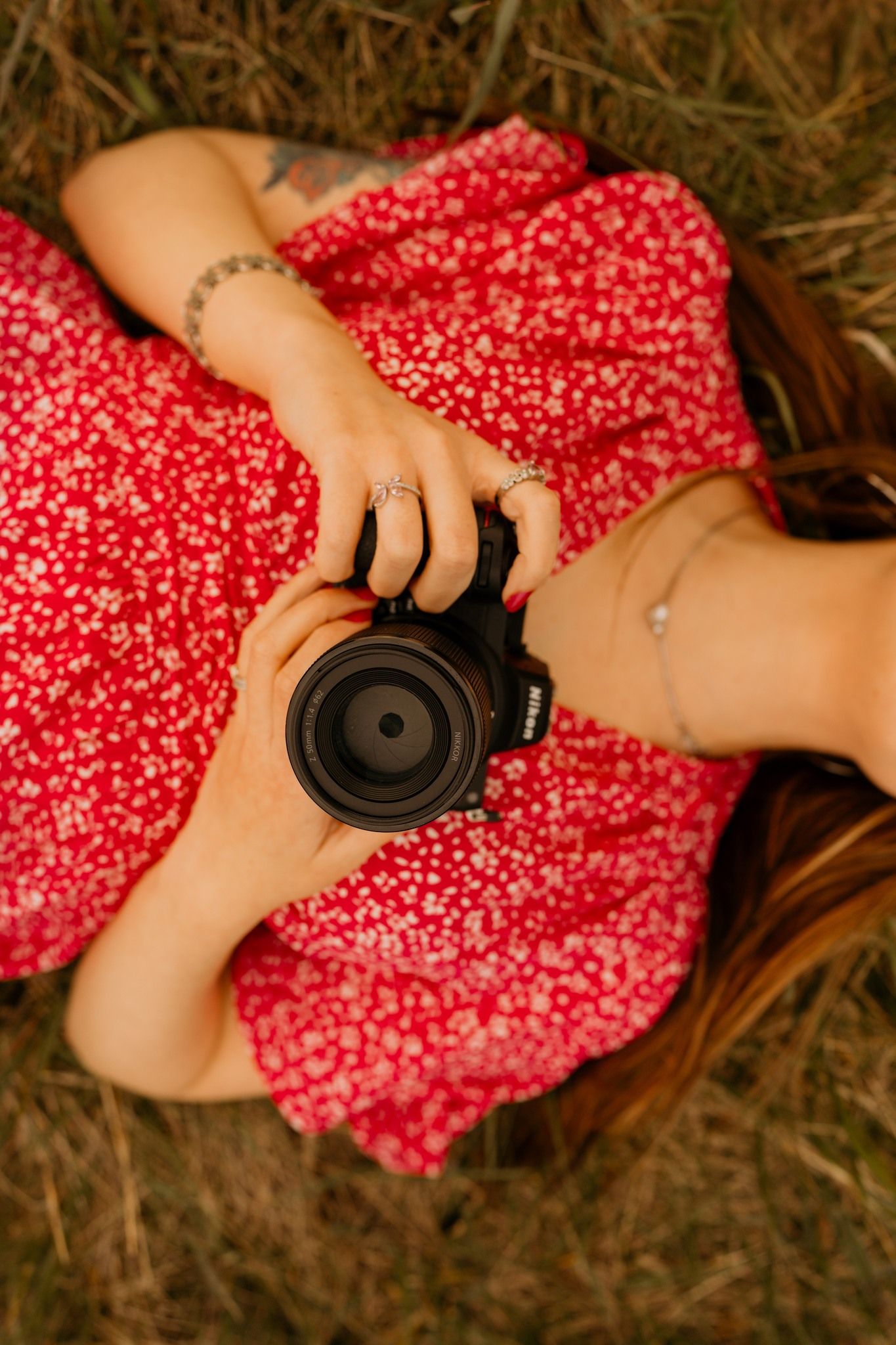 Wheeling WV family photographer Miranda Nicole Photo + Video specializes in capturing authentic, loving, and relaxed family moments outdoors