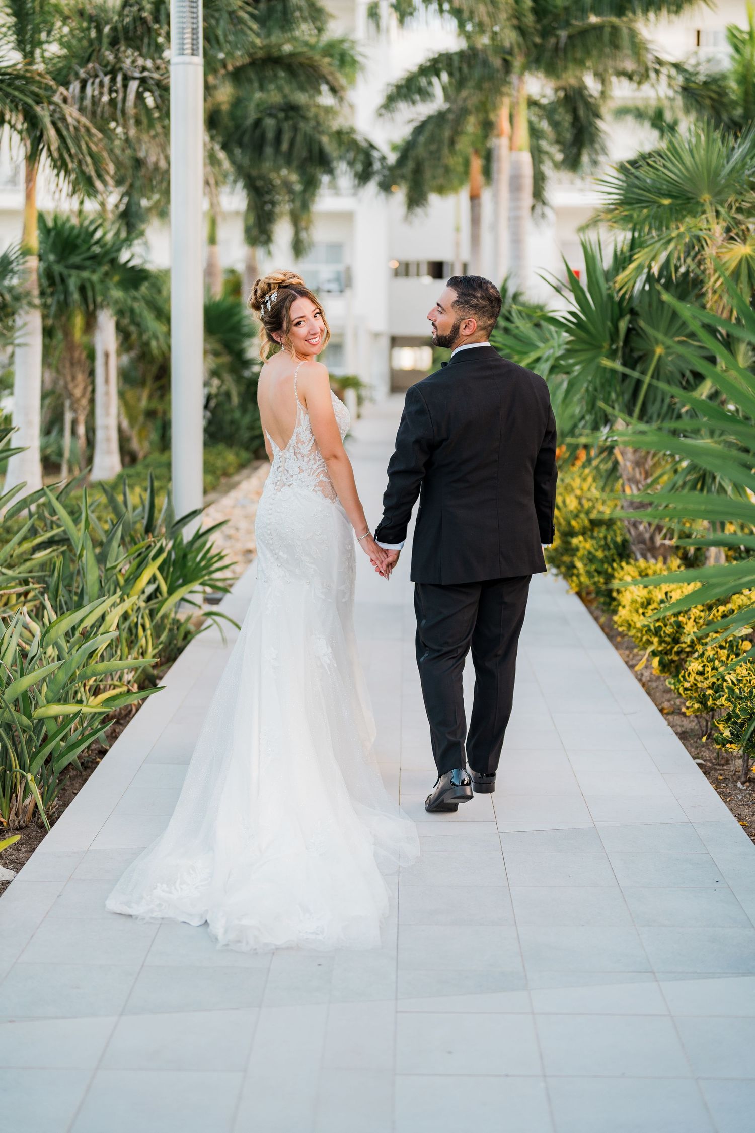 Riu Palace Costa Mujeres Wedding - bride and groom