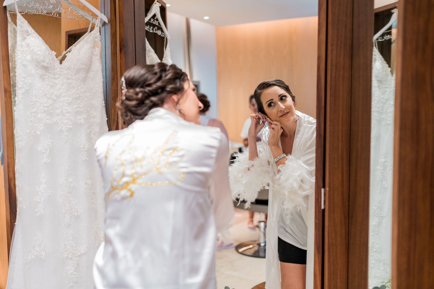 Dreams Vista Cancun Resort & Spa wedding - bride getting ready