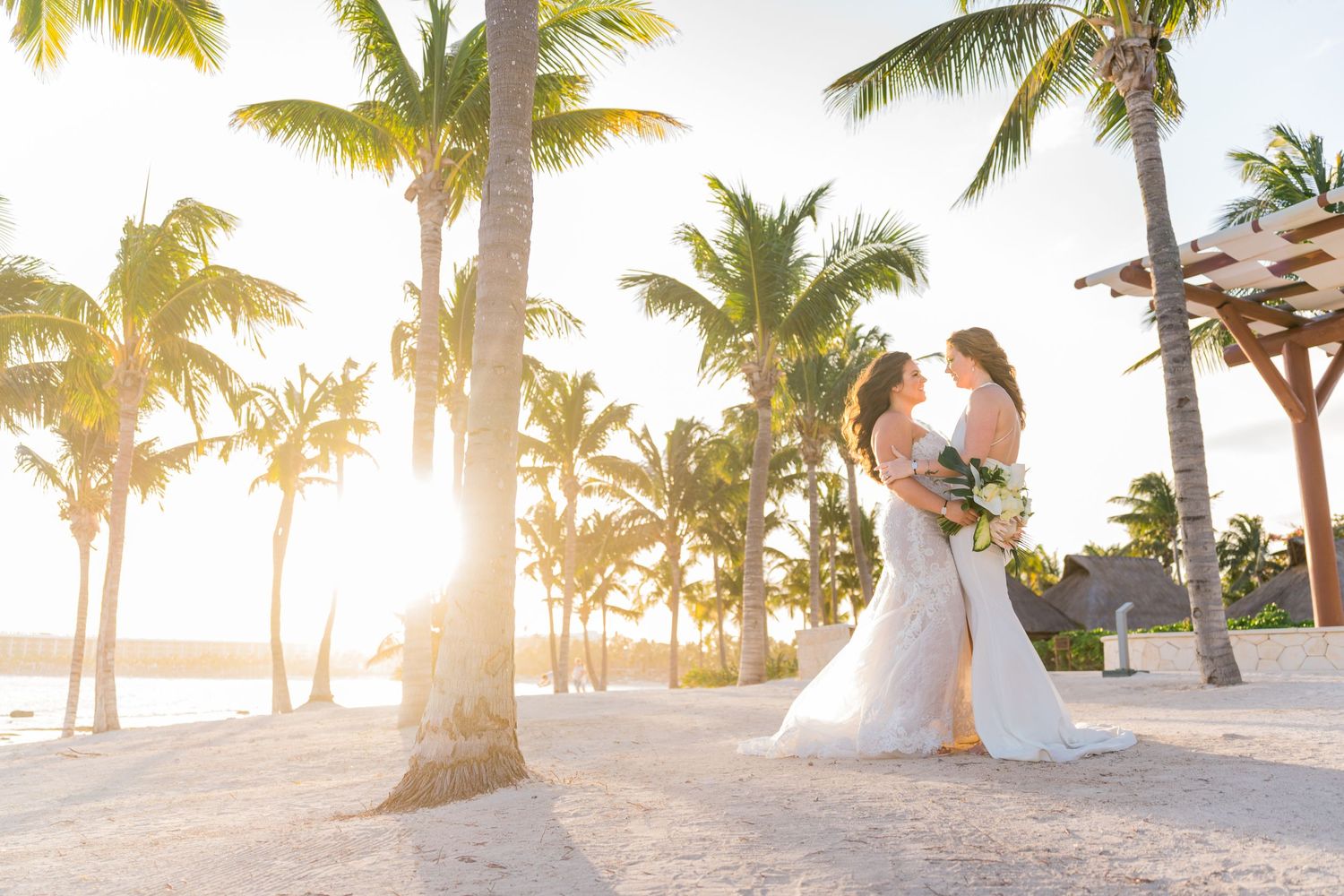 Barceló Maya Palace wedding brides photoshoot
