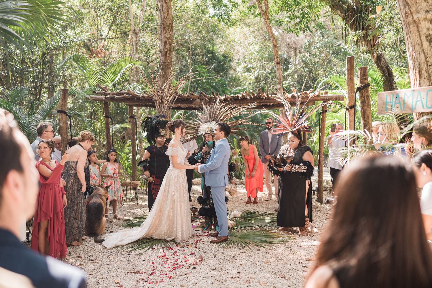 RIVIERA MAYA DESTINATION WEDDING: MAYAN CEREMONY IN A CENOTE