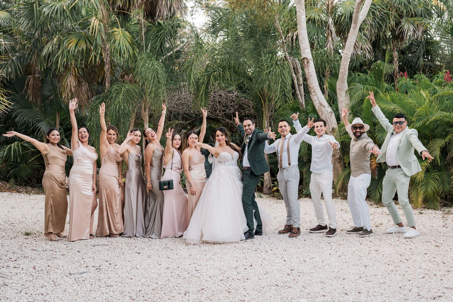 vesica tulum wedding couple photoshoot