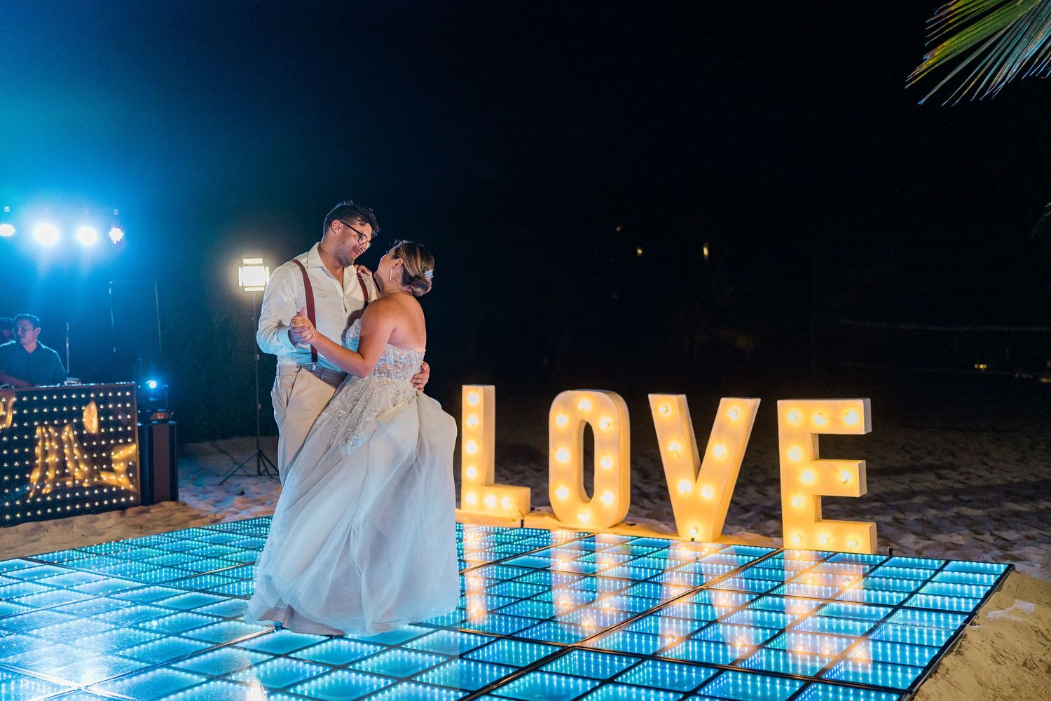 Royalton Riviera Cancun Wedding photographer