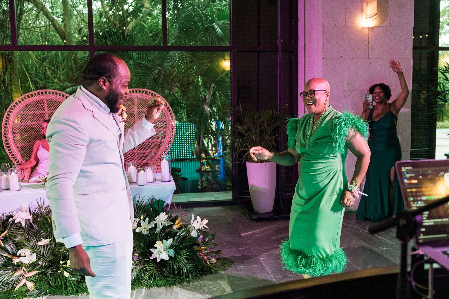 unico 2087 wedding
