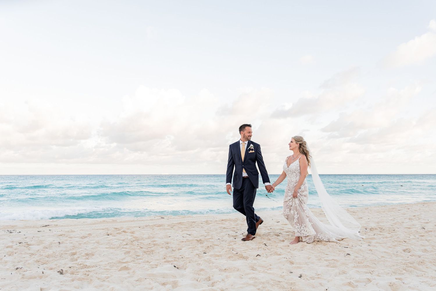 Sandos Cancun wedding
