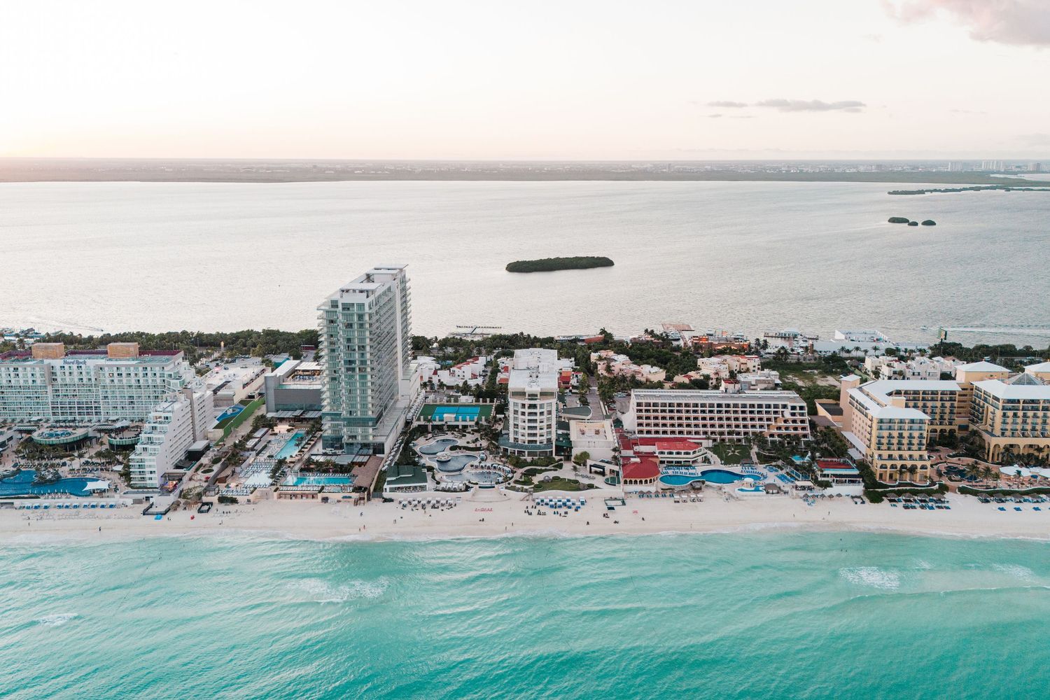 PLANNING A CANCUN WEDDING