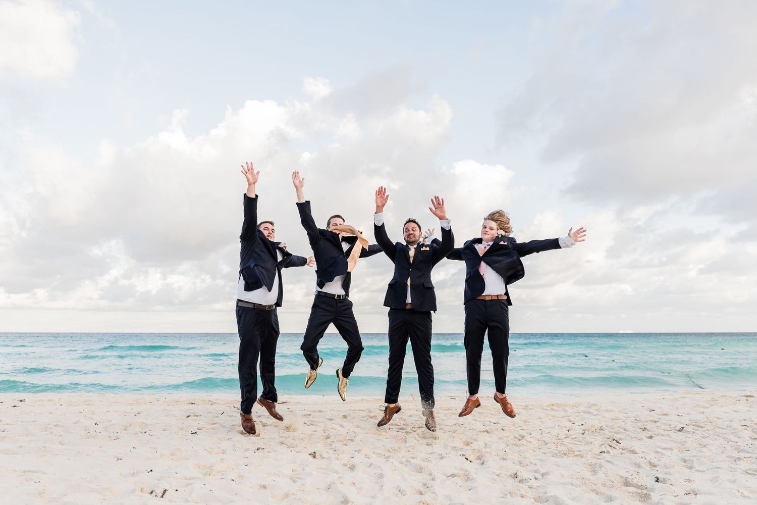 Sandos Cancun wedding