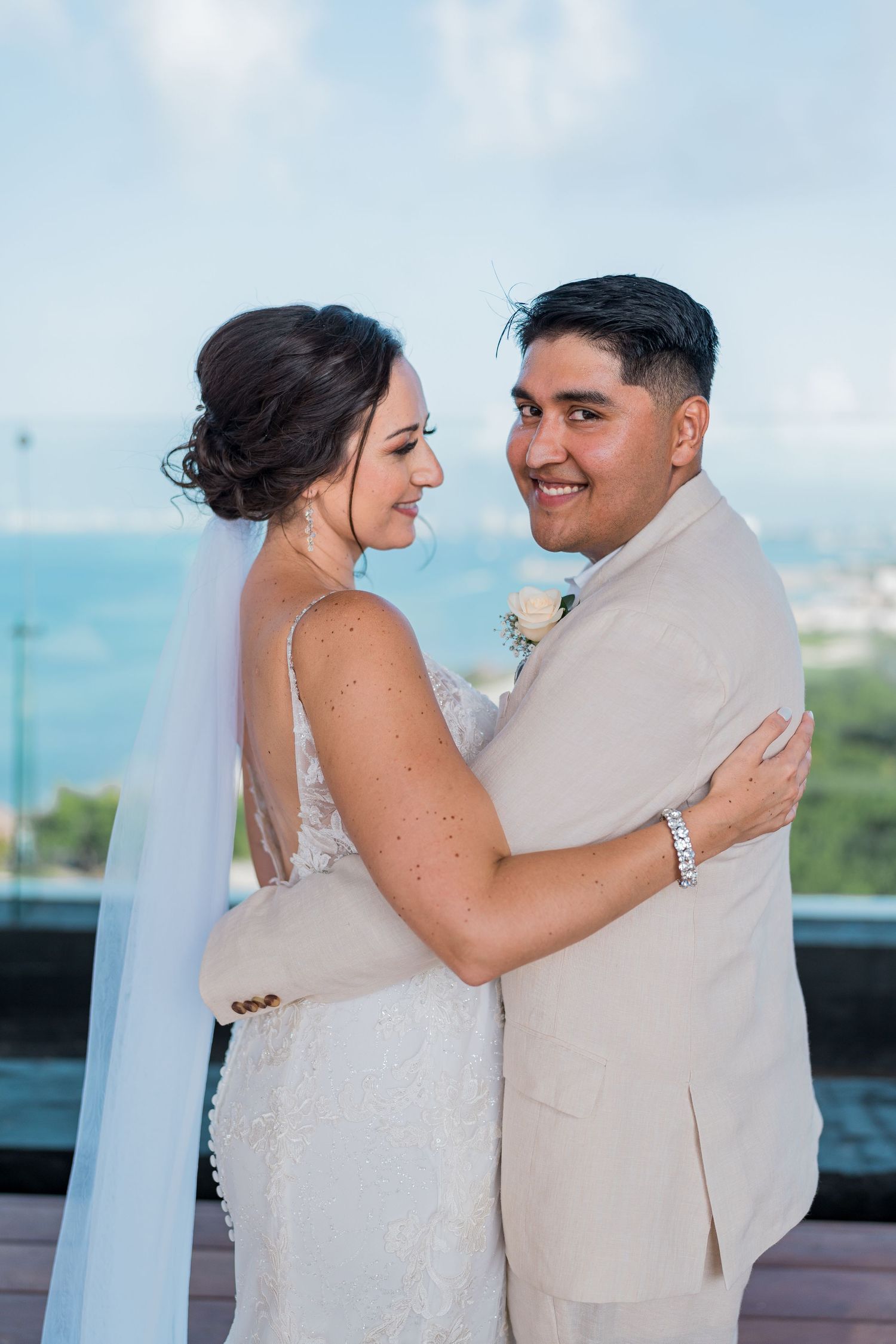 Dreams Vista Cancun Resort & Spa wedding - bride and groom