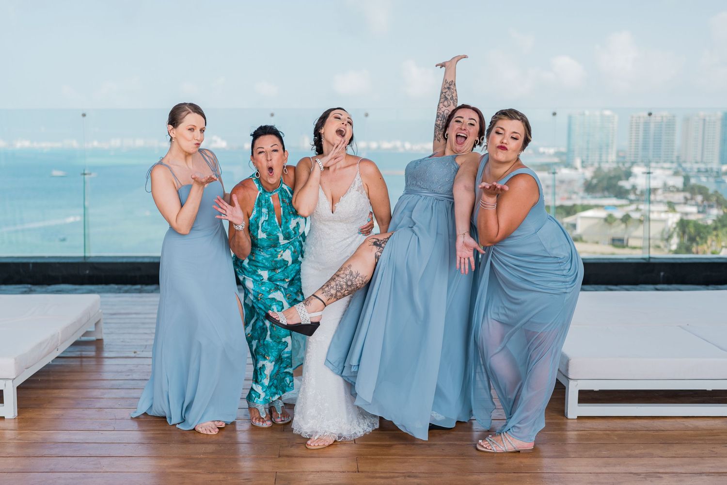 Dreams Vista Cancun Resort & Spa wedding - bride and bridesmaids