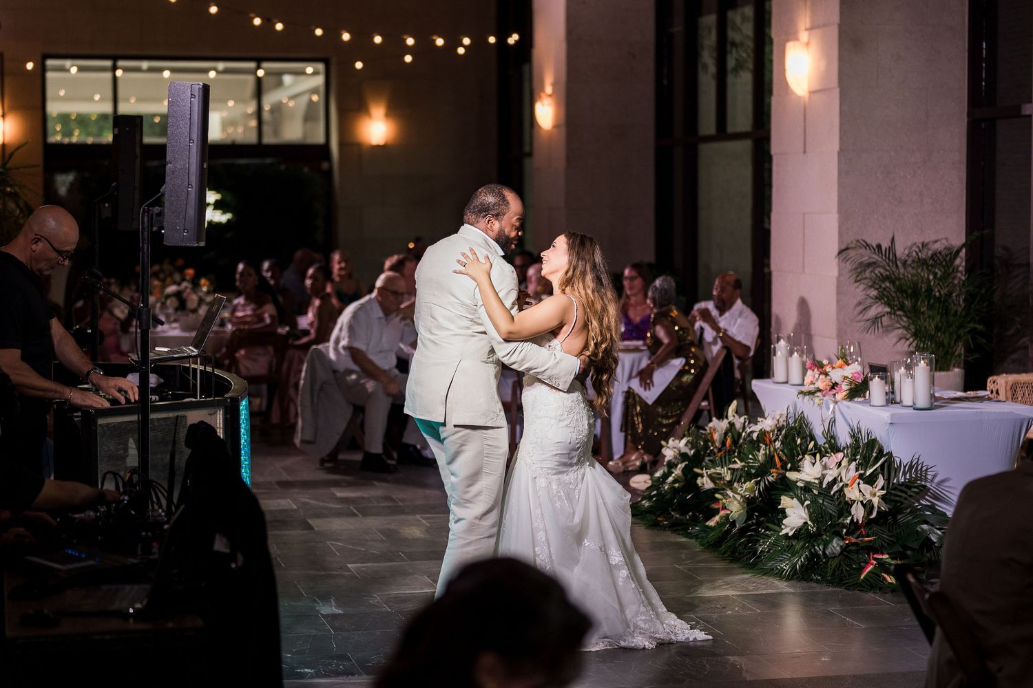 unico 2087 wedding