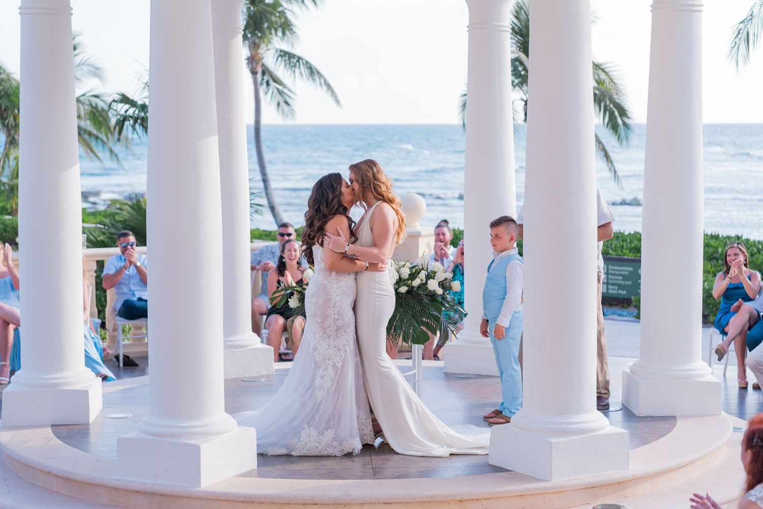 Barceló Maya Palace wedding first kiss