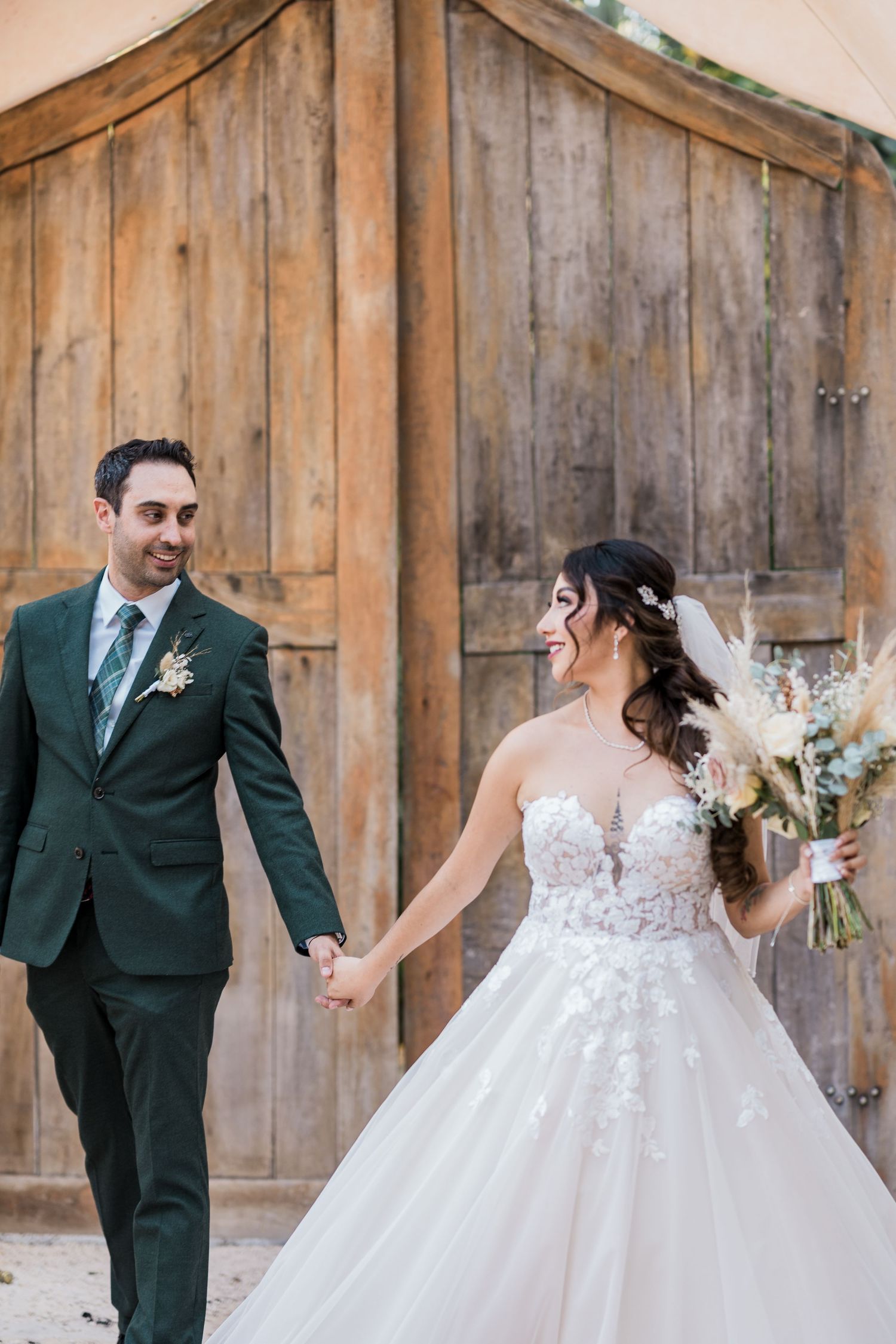 vesica tulum wedding couple photos