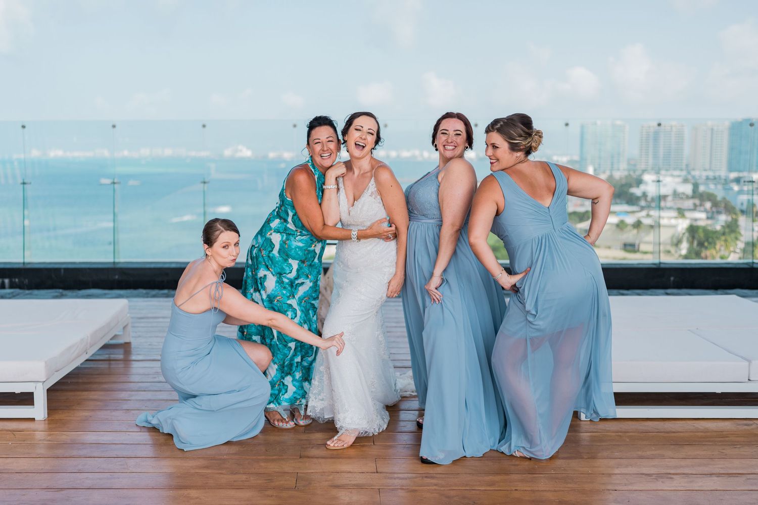 Dreams Vista Cancun Resort & Spa wedding - bride and bridesmaids