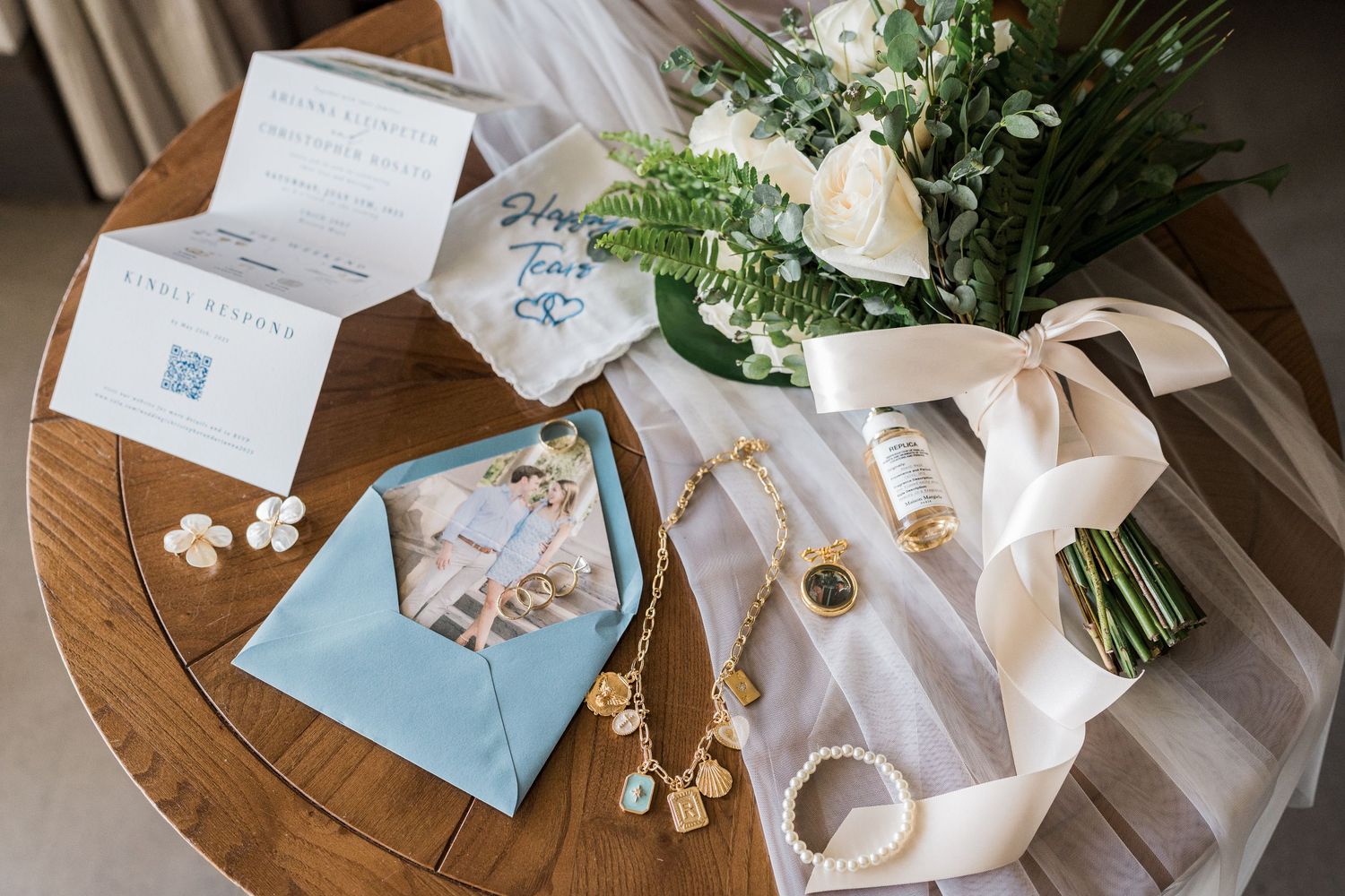 UNICO 2087 RESORT wedding flat lay wedding accessories