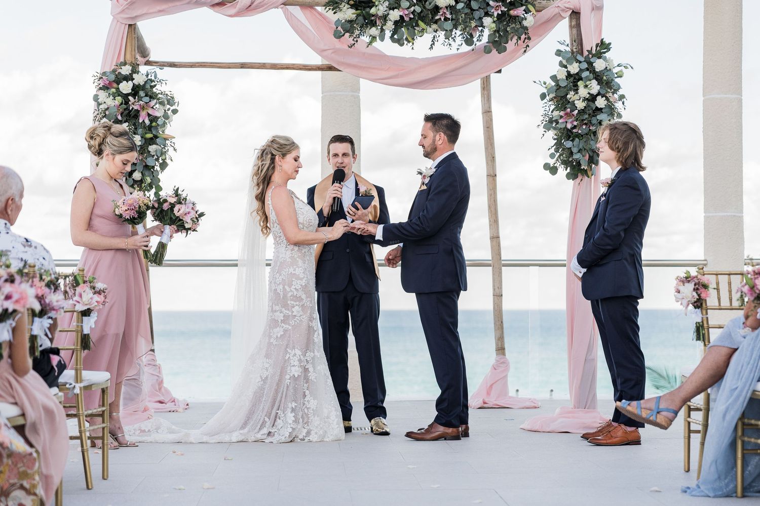 Sandos Cancun wedding