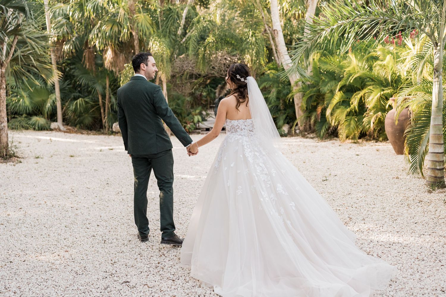vesica tulum wedding couple photoshoot