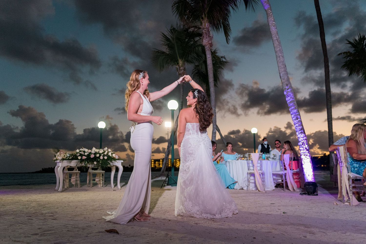 Barceló Maya Palace wedding reception first dance
