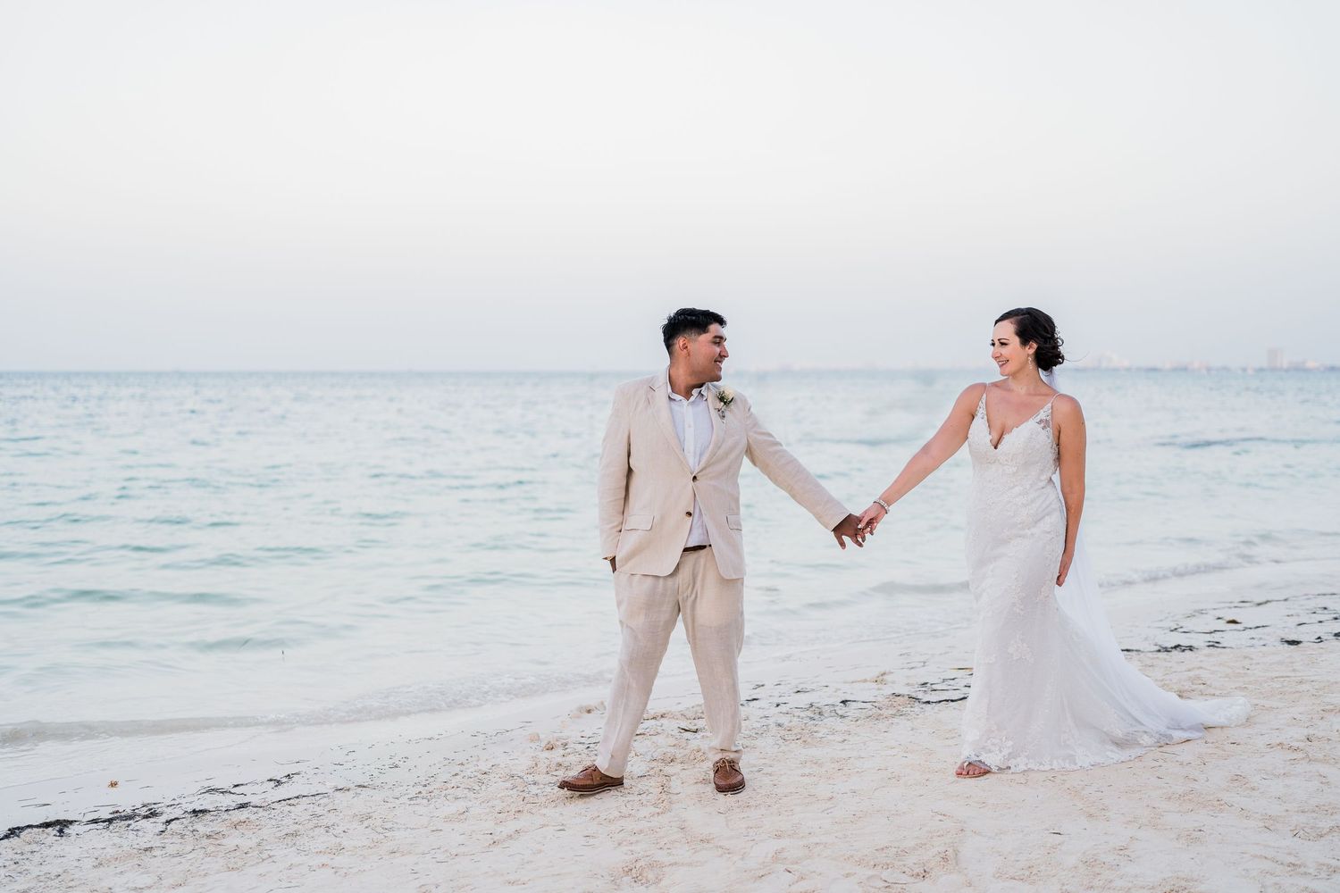 Dreams Vista Cancun Resort & Spa wedding bride and groom photoshoot