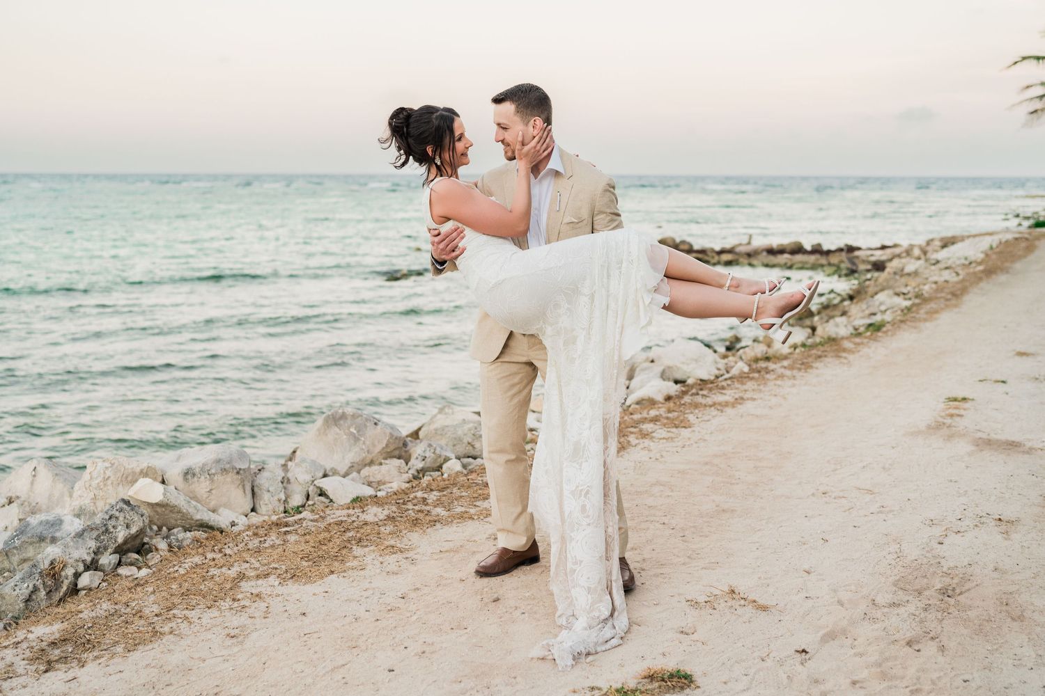 DESTINATION WEDDING PHOTOGRAPHER IN MEXICO - prices and packages