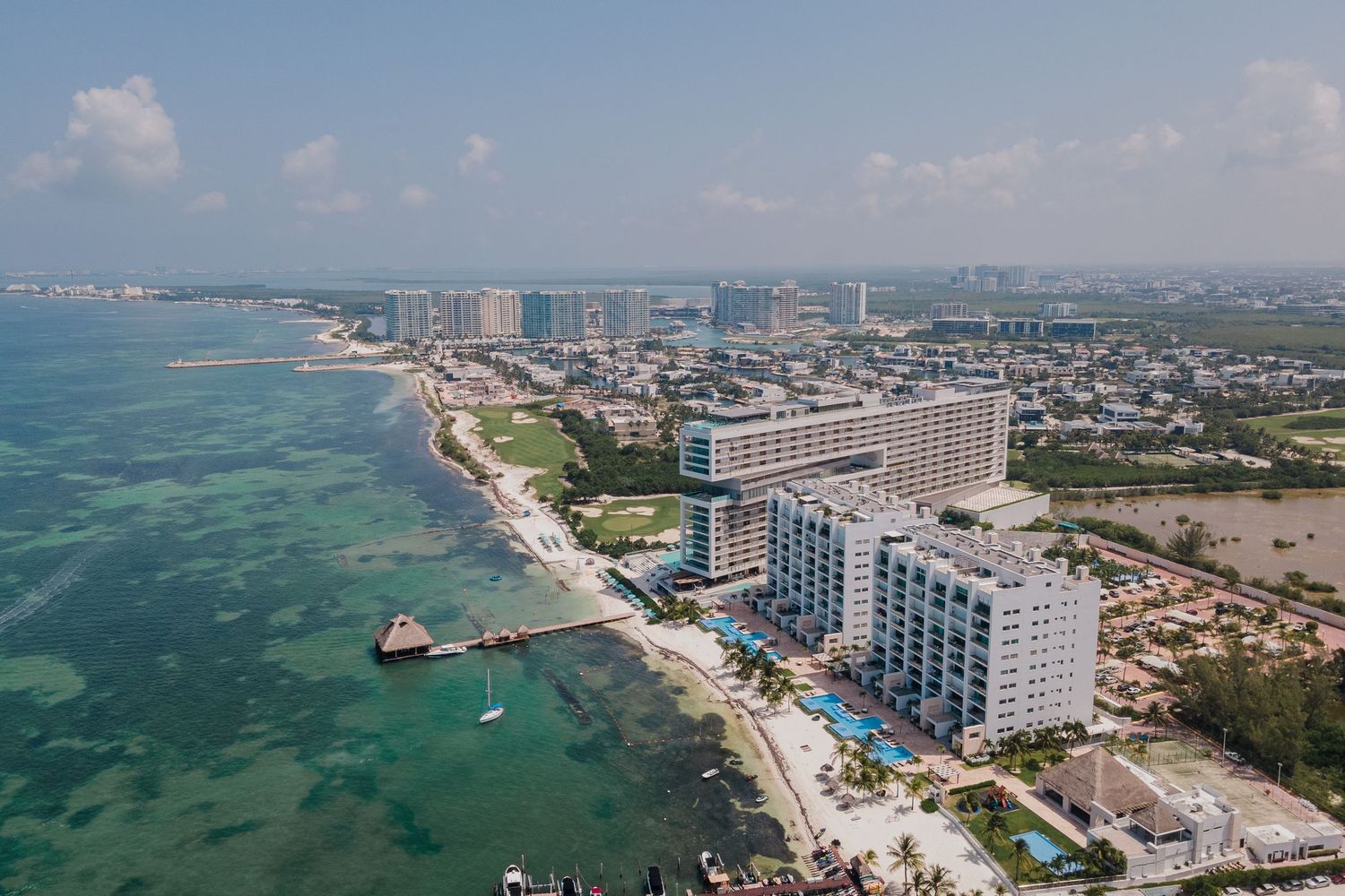 Dreams Vista Cancun Resort & Spa drone picture