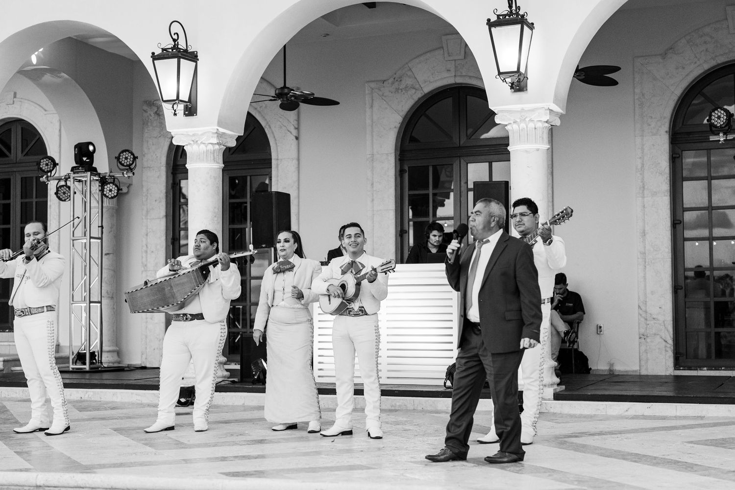 wedding at villa la joya