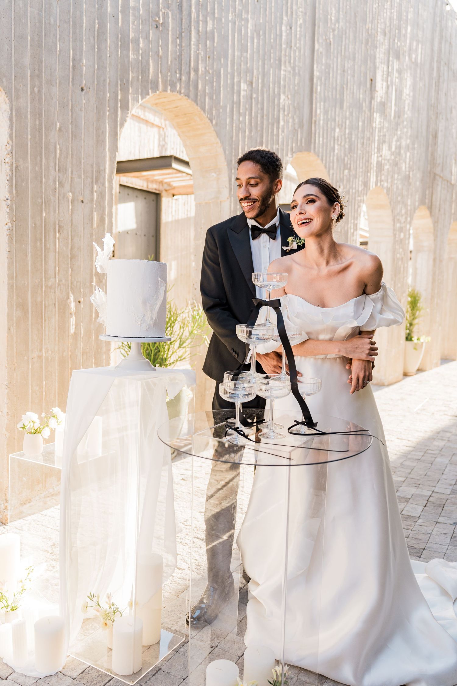 Cabo wedding cake cutting
