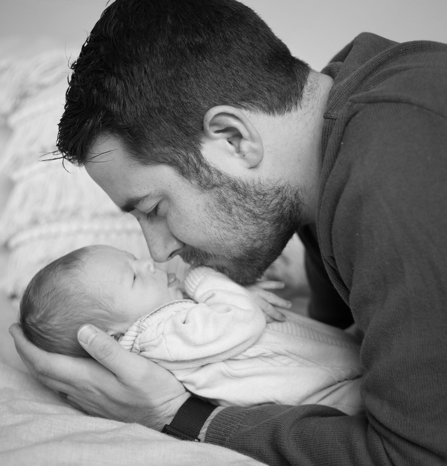 Newborn lifestyle family portraits in Highland, Utah.