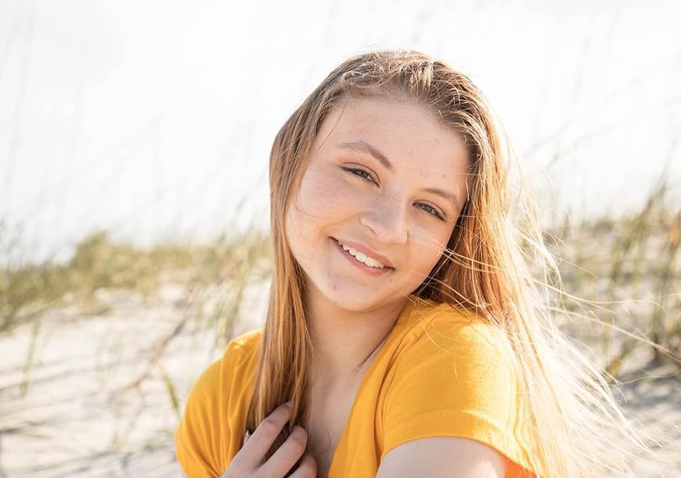 Senior girl casual photos at Carolina Beach, NC