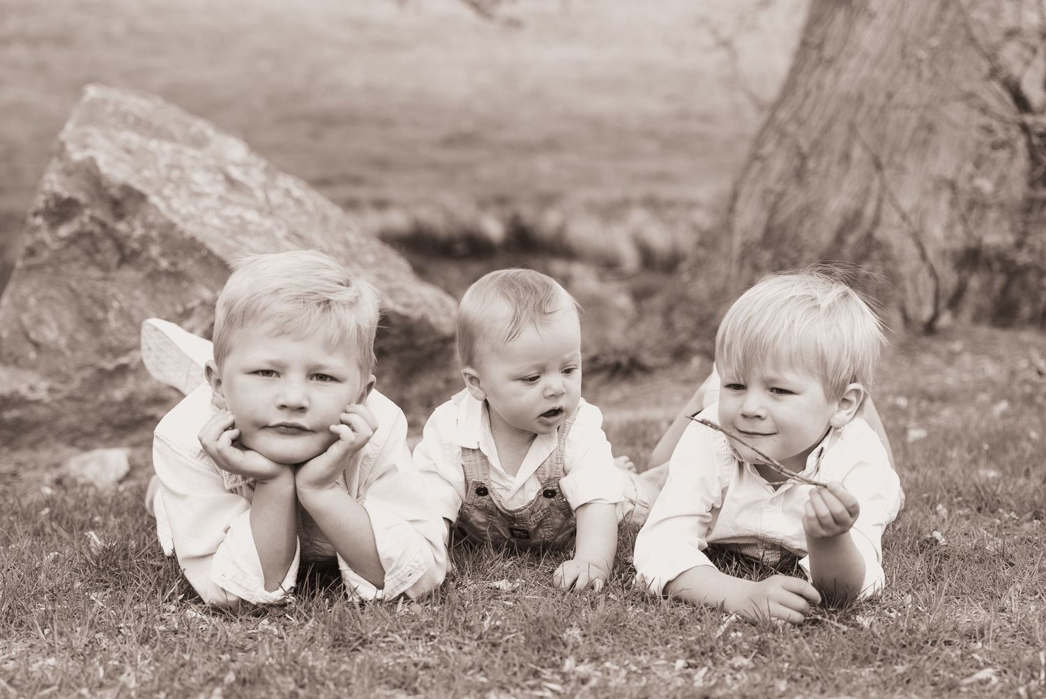 Children's portraits in Pleasant Grove Utah park.