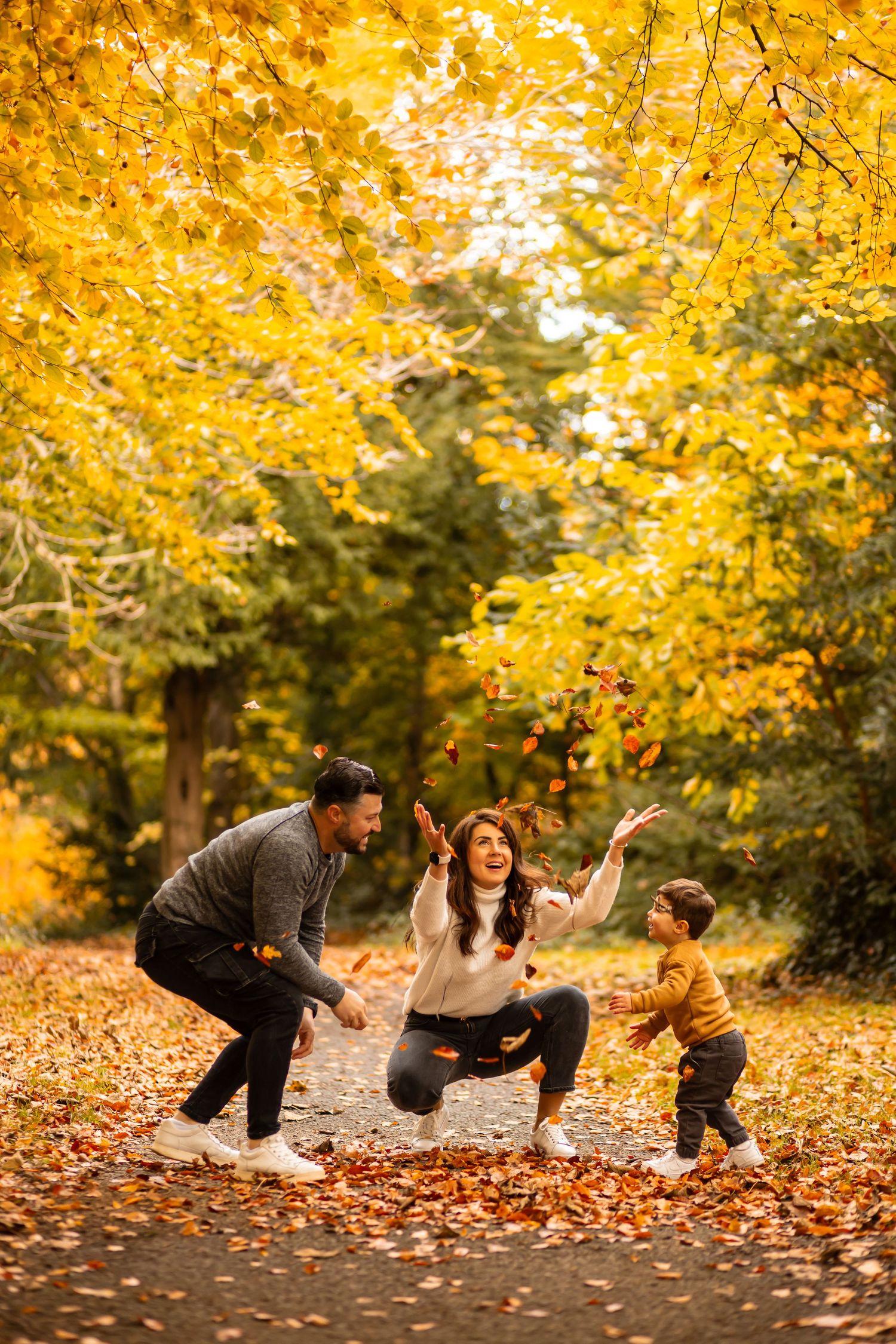 Autumn family photoshoot in Blackrock, Dublin — Vic, her partner, and their 2-year-old in a hidden, picturesque park