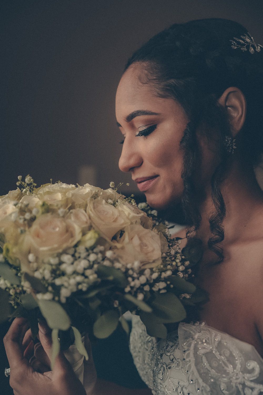 Colorado wedding photographer and videographer | Visuals by Marchena captures emotional wedding moments across Colorado Springs and beyond.