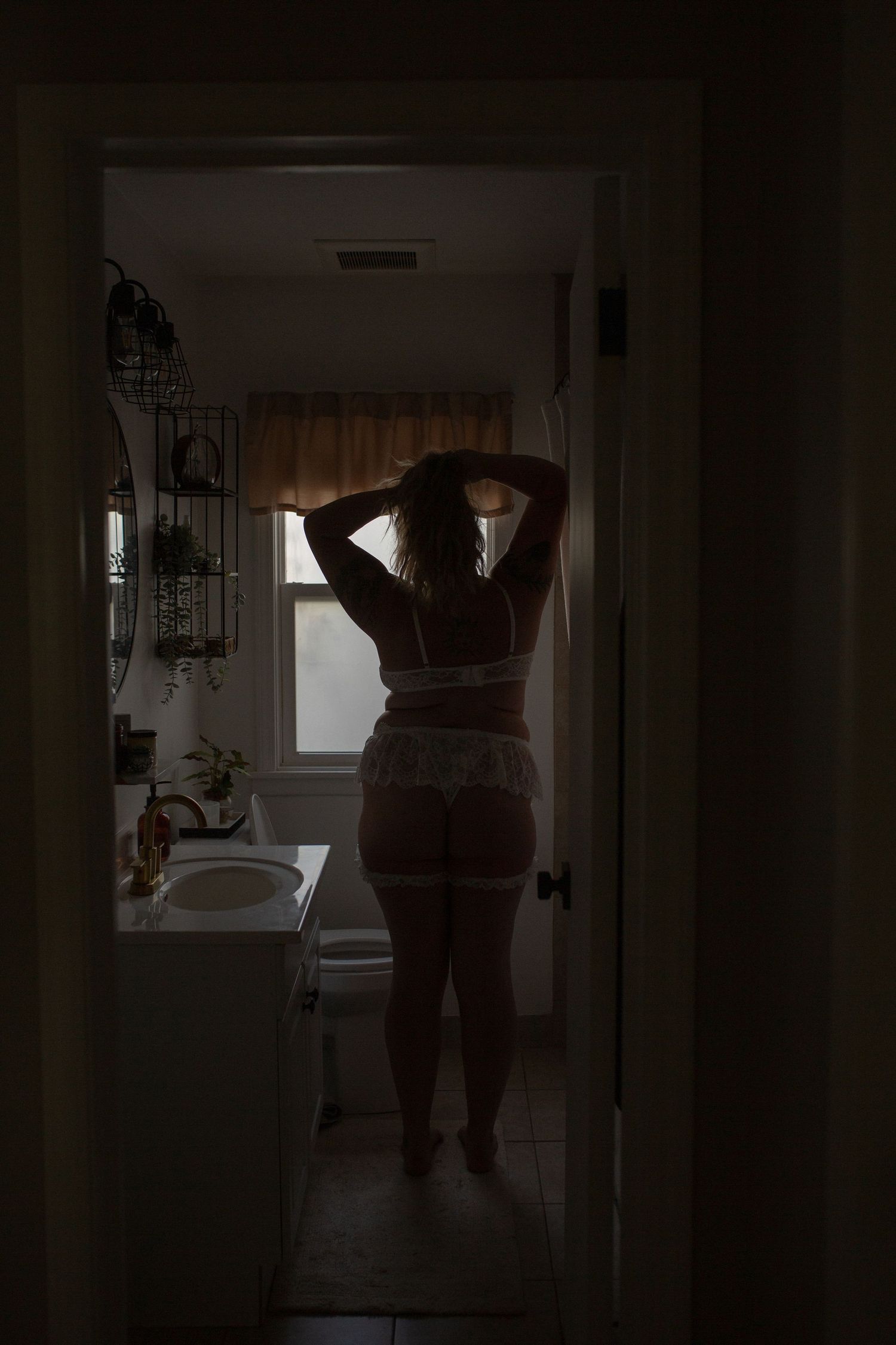 Boudoir session pose located in Minneapolis Minnesota
Minneapolis boudoir photographer